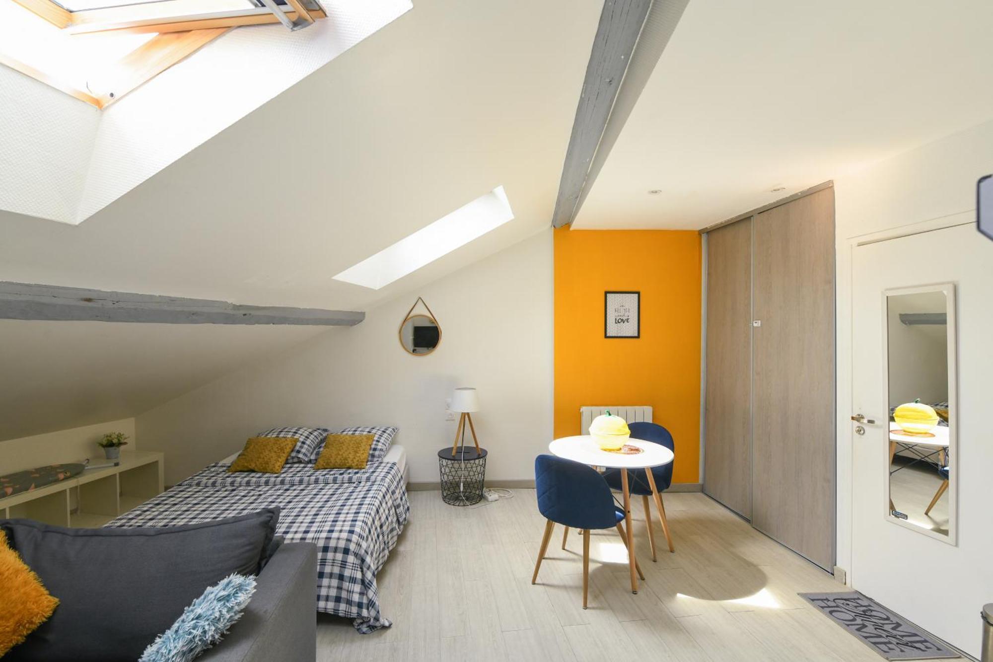 Apartment Hypercentre - *